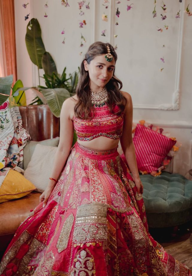 Be Dreamy Bride In Wedding Lehenga: Kiara Advani, Alia Bhatt, And Katrina Kaif 860872