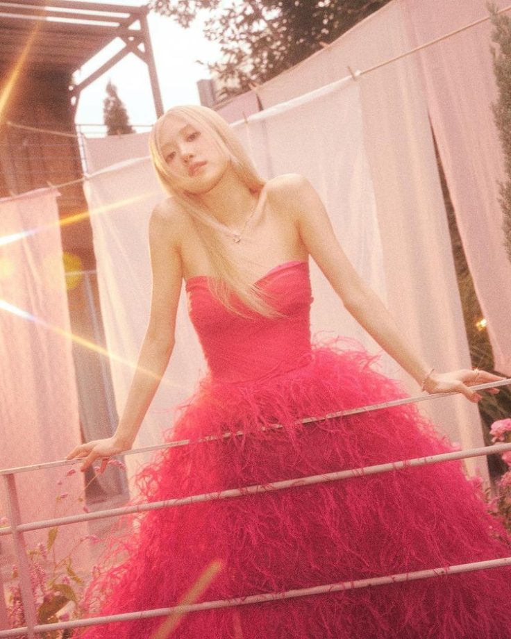 Blackpink Rose glams up in Rs. 936,300 fuschia strapless draped feather ball gown 864234