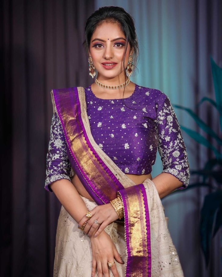 Deepika Singh, Gauahar Khan, And Rupali Ganguly's Simple Saree Elegance With Designer Blouse 862824