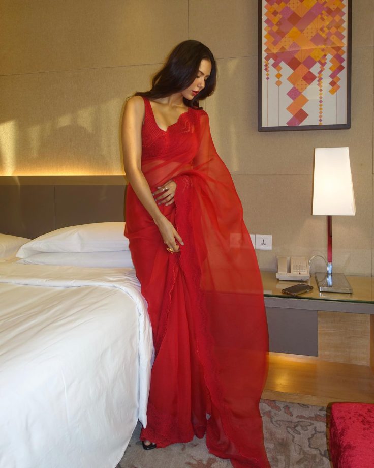 Desi VS Vedeshi: Sonam Bajwa In Saree Or Shilpa Shetty In Gown, Who Is Too Hot To Handle In Red Outfit 857660