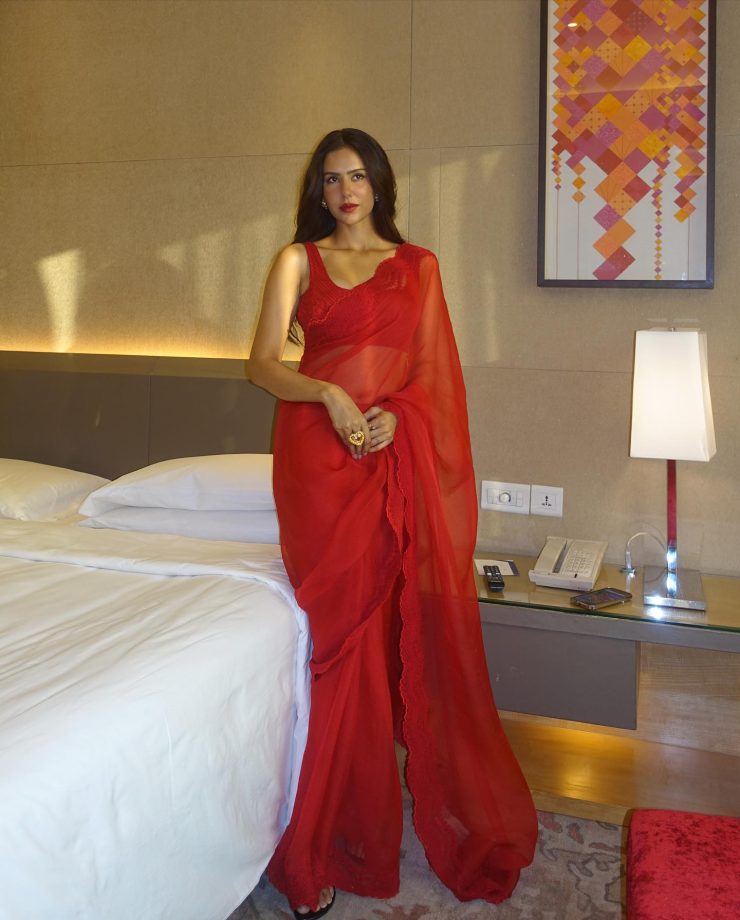 Desi VS Vedeshi: Sonam Bajwa In Saree Or Shilpa Shetty In Gown, Who Is Too Hot To Handle In Red Outfit 857661