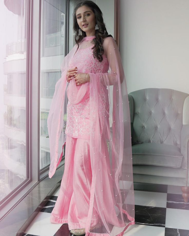 Dhvani Bhanushali Turns Desi Barbie In Rose Pink Sharara Suit, See Photos 863988