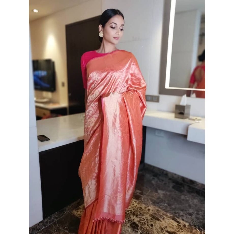 Flex your sarees swag with these blouse back designs: Cues from Srinidhi Shetty, Samantha Ruth Prabhu and Rashmika Mandanna 857470