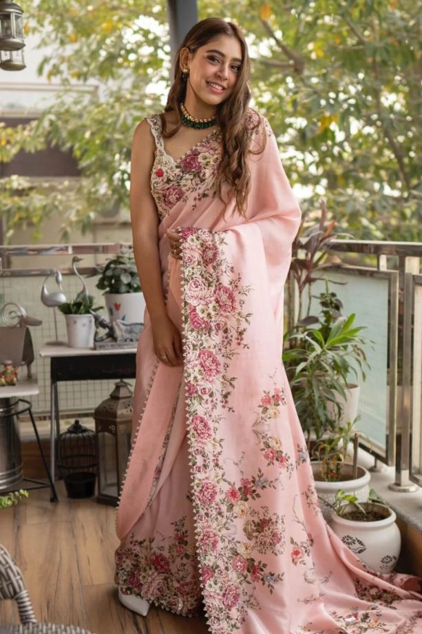Flow festive this season in designer sarees! Mouni Roy, Rashami Desai & Niti Taylor’s picks 860890