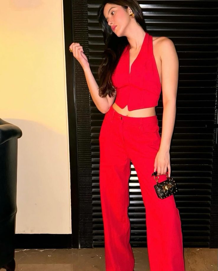 Gen Z Fashion Code For Girls: Ananya Panday and Shanaya Kapoor’s coolest ever styles [Photos] 863078