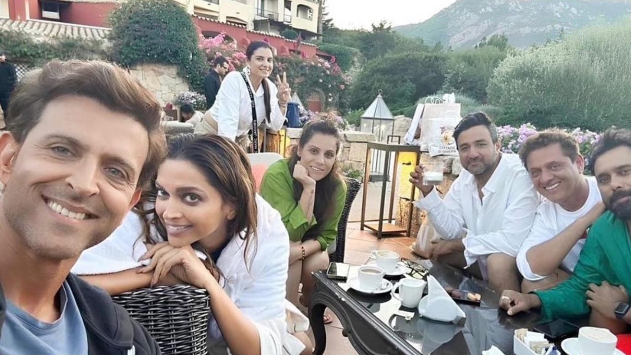 Hrithik Roshan And Deepika Padukone’s Coffee Break Pose From The Sets Of Fighter; Check Here
