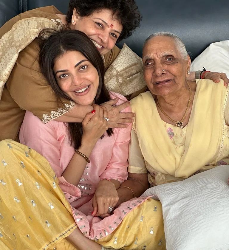 Kajal Aggarwal Buys Dream Home, Performs 'Grah Pravesh ' Puja With Family 865241
