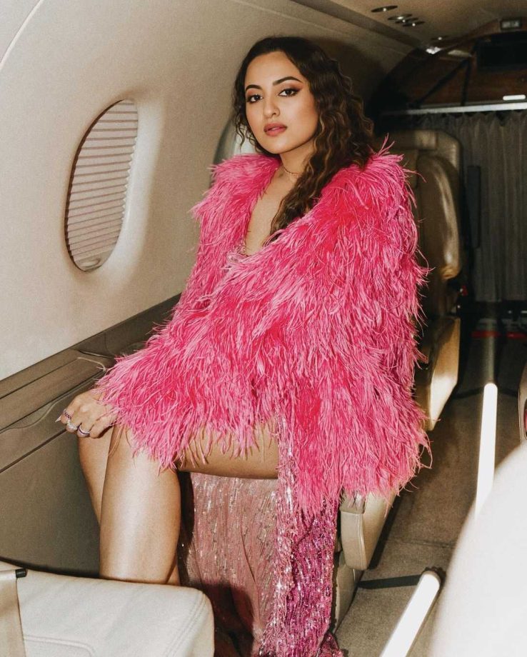 ‘Kalaastar’ Sonakshi Sinha slips in magenta pink sequined high-thigh slit gown and ostrich feather coat 861831