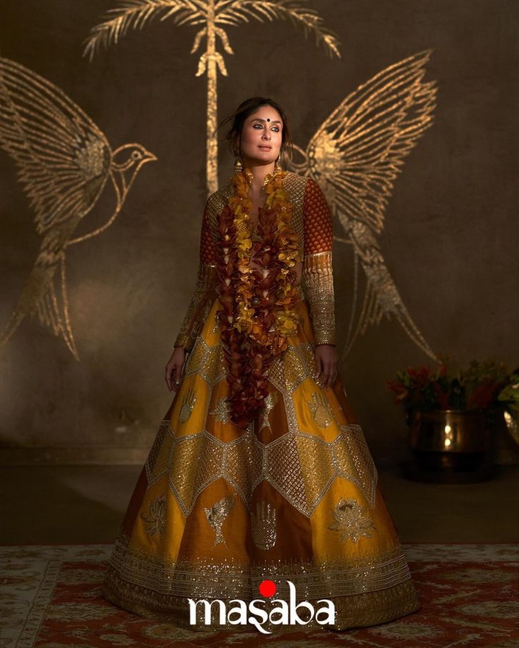 Kareena Kapoor is beauty to behold in designer heavy motif lehenga [Photos] 862811