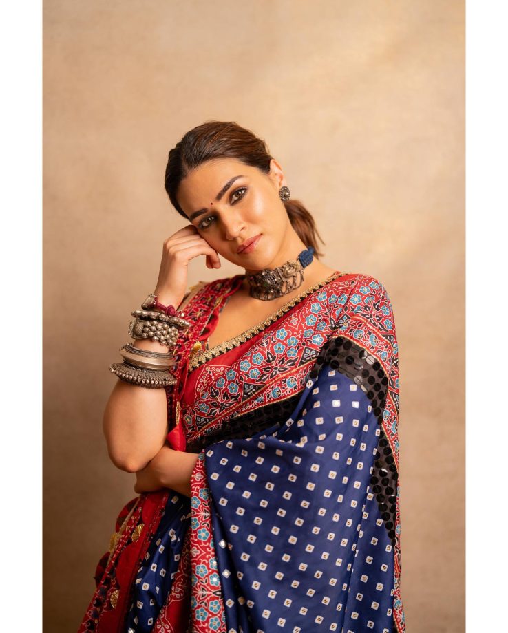Kriti Sanon’s regal Navratri special Bandhej royal blue saree comes in Rs. 48500, check out 862841