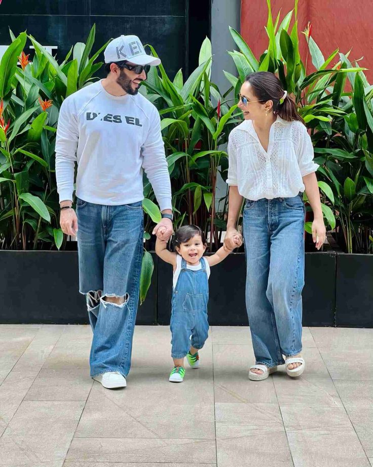 Moments We Live For' Dheeraj Dhoopar Gets Candid With Family, Take A Look 857766