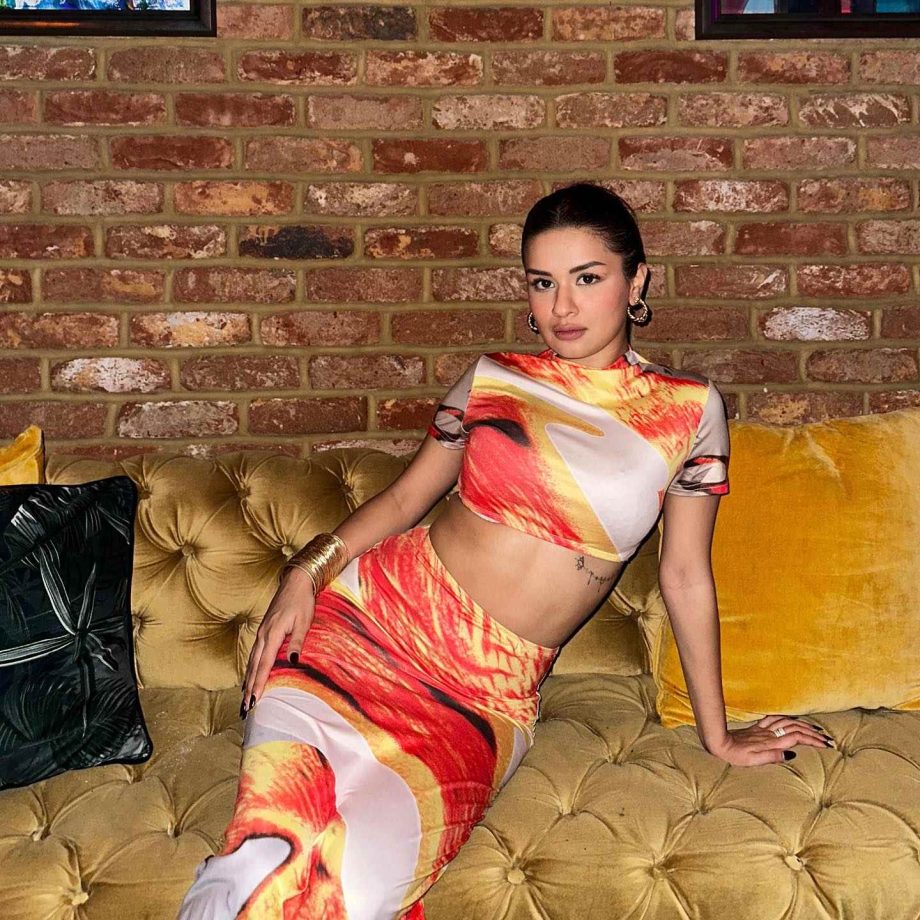 [Photos] Avneet Kaur explores London nights in abstract print co ord set 863247