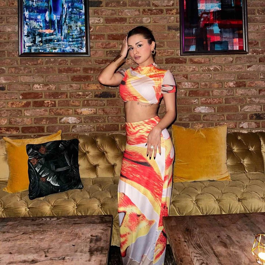 [Photos] Avneet Kaur explores London nights in abstract print co ord set 863249