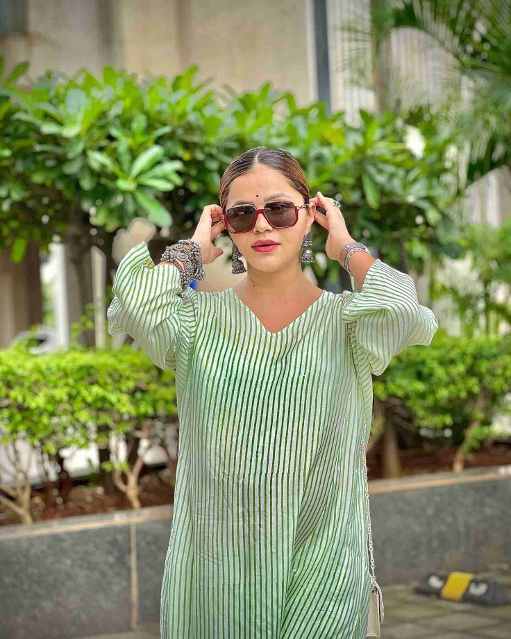 Rubina Dilaik's 'Glowing Maternity Looks': Take A Look At Her Exquisite Fashion During Pregnancy 859852