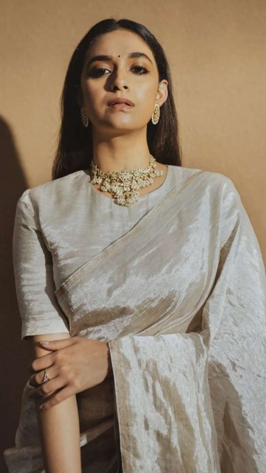 Starstruck in sarees! 3 times Keerthy Suresh pulled off trendsetting traditional looks [Photos] 862270