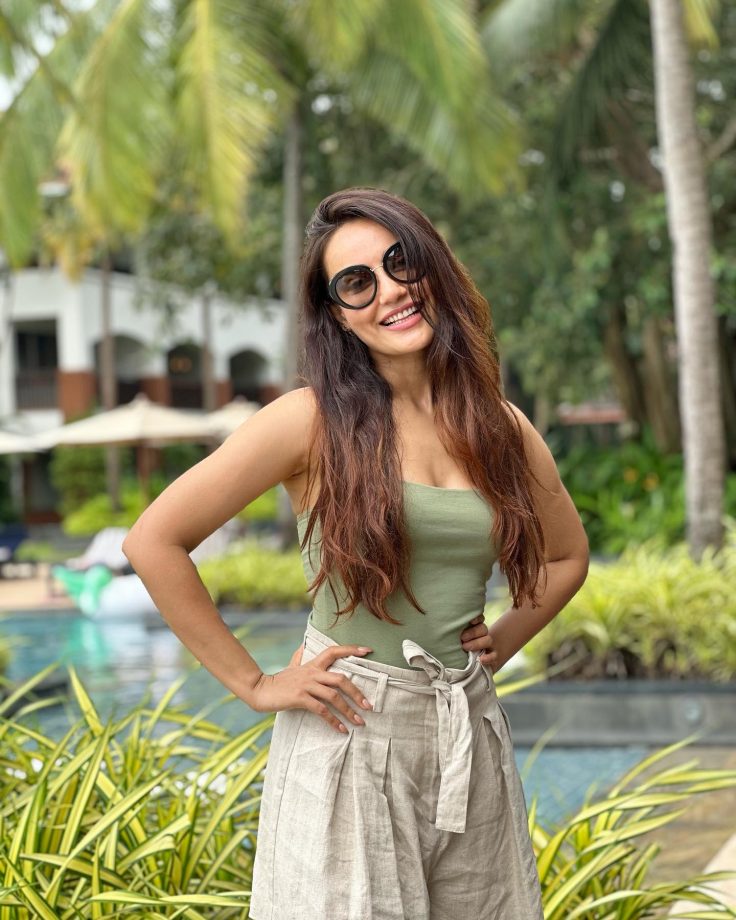 Surbhi Jyoti swears by comfort in sage green linen co ord set [Photos] 862702