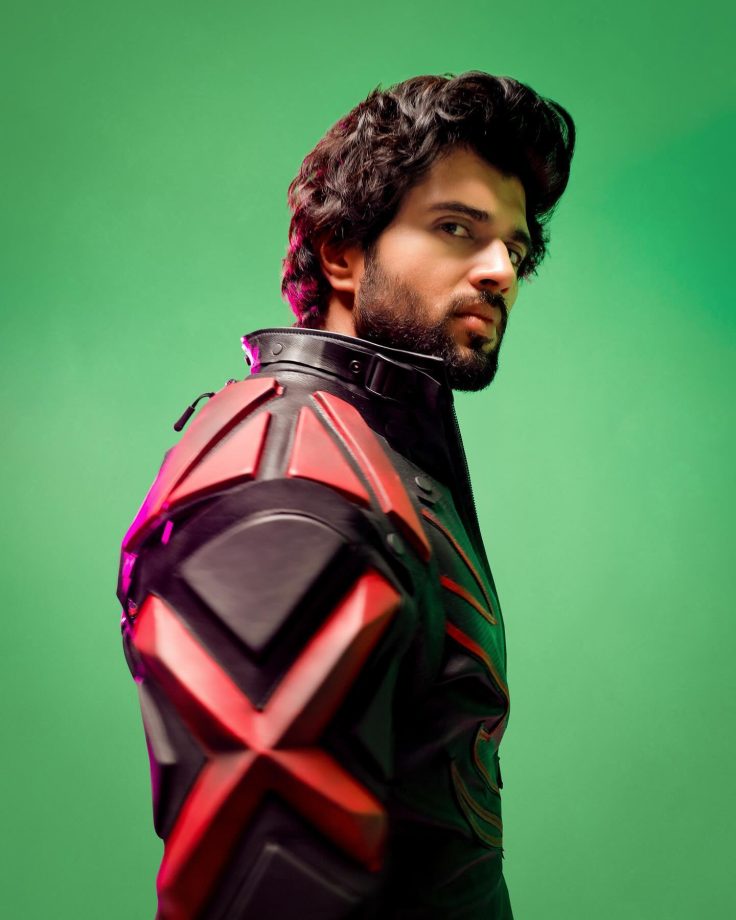 Vijay Deverakonda Turns Superman In Cosplay Costume, Shares 'Unseen' Photos From Shoot 865258