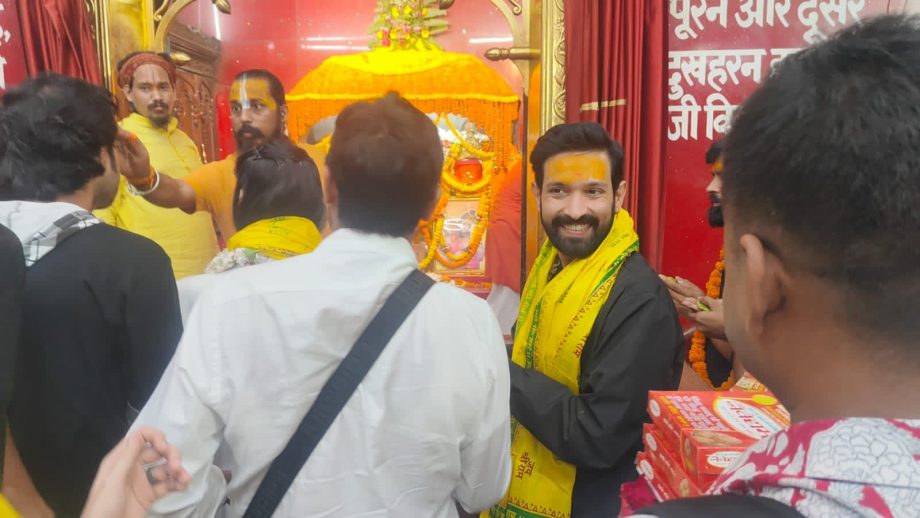Vikrant Massey and Medha Shankar visited the Pracheen Hanuman Temple in Patna ahead of the grand release of their film 12th Fail next week, October 27th 862934