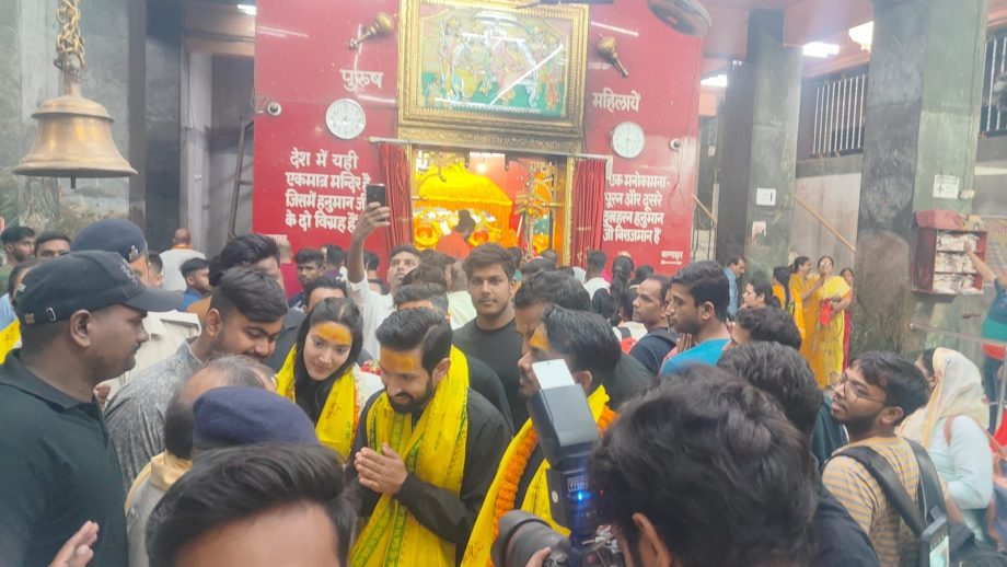 Vikrant Massey and Medha Shankar visited the Pracheen Hanuman Temple in Patna ahead of the grand release of their film 12th Fail next week, October 27th 862935