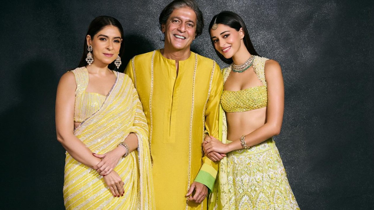 Ananya Panday Serves Festive Goals, Twins With Chunky Pandey & Bhavna Pandey In Yellow 867722