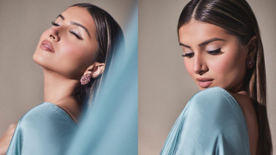 In Pics: Tara Sutaria looks dreamy in blue sheer satin saree and deep neck blouse 867118
