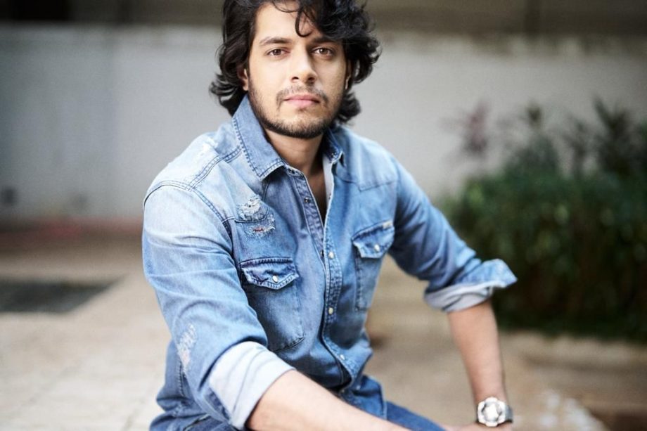 Junaid Khan to play a transwoman in his play ‘Strictly Unconventional'; Deets Inside! 867754