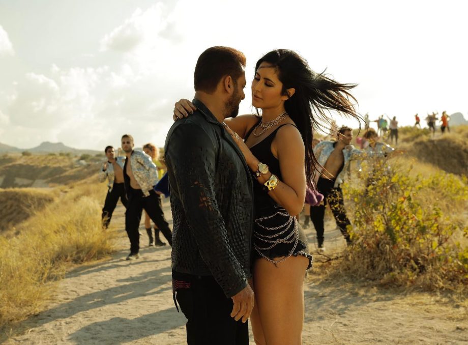 Katrina Kaif Shares 'Unseen' Photos Posing With Salman Khan From 'Tiger 3' 869193