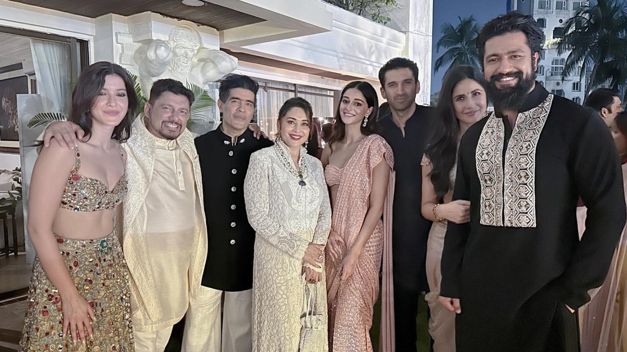 Madhuri Dixit poses along with Vicky Kaushal, Katrina Kaif, Kiara Advani, Sidharth Malhotra, Ananya Panday, shares glimpses of star-studded Diwali party 868557