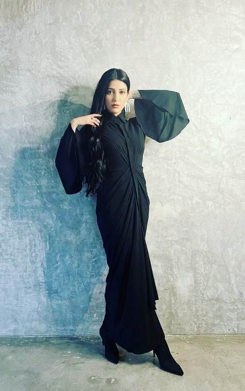 Shruti Haasan's Gothic Wardrobe Collection Are Pure Class, Gown-Co ord Set 868035
