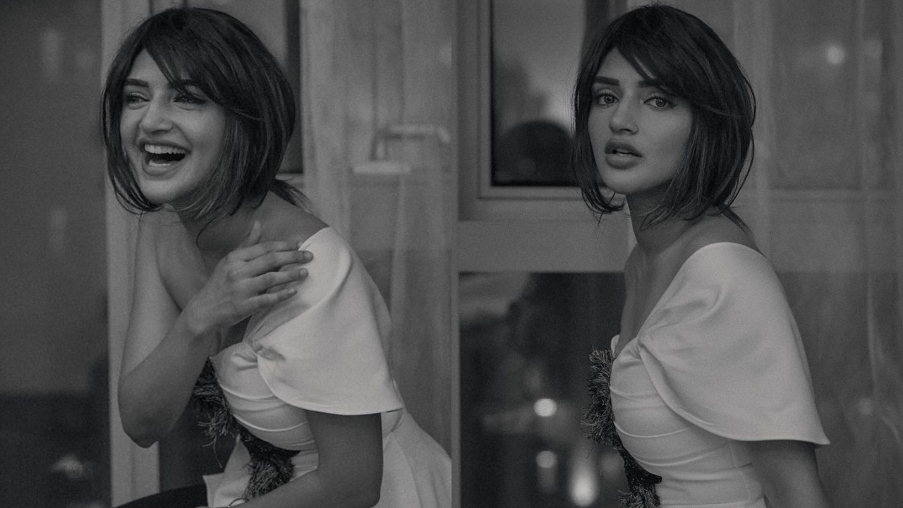 Sreeleela Goes Candid Posing In Monochromatic Set, Check Out 