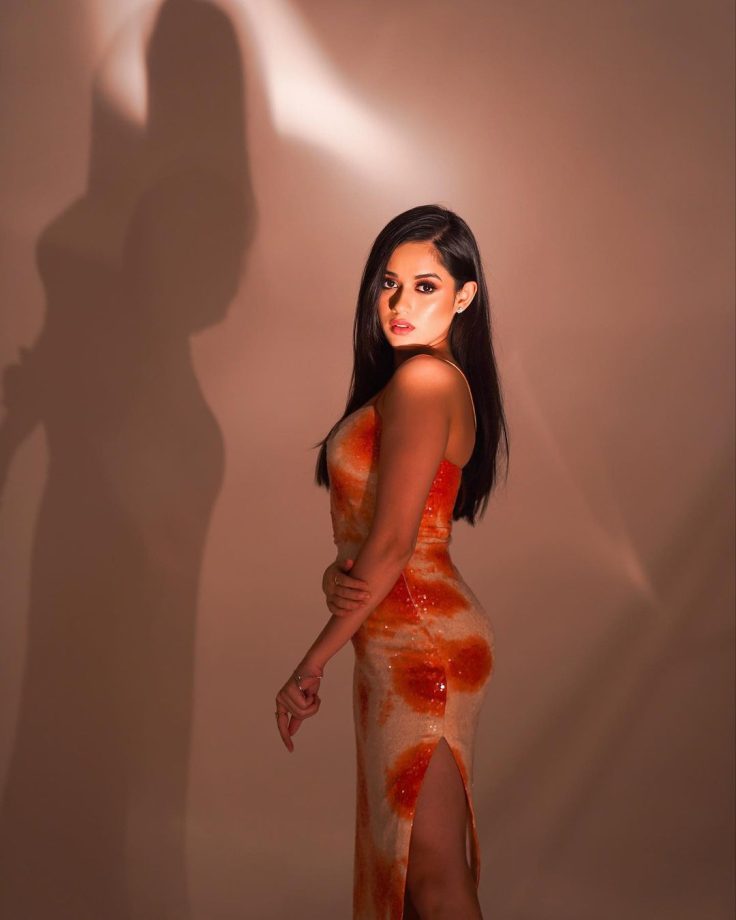 Too Hot To Handle! Jannat Zubair In Sequin Thigh-high Slit Dress, See Photos 867607
