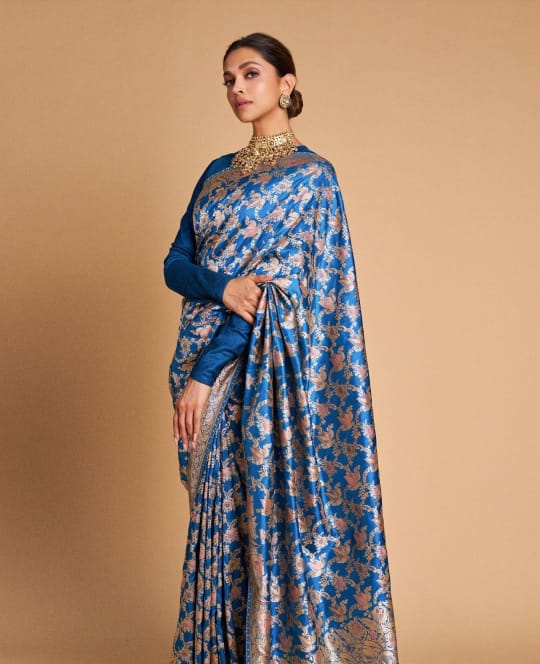 Deepika Padukone Redefines Royalty In Blue Banarasi Saree 875288