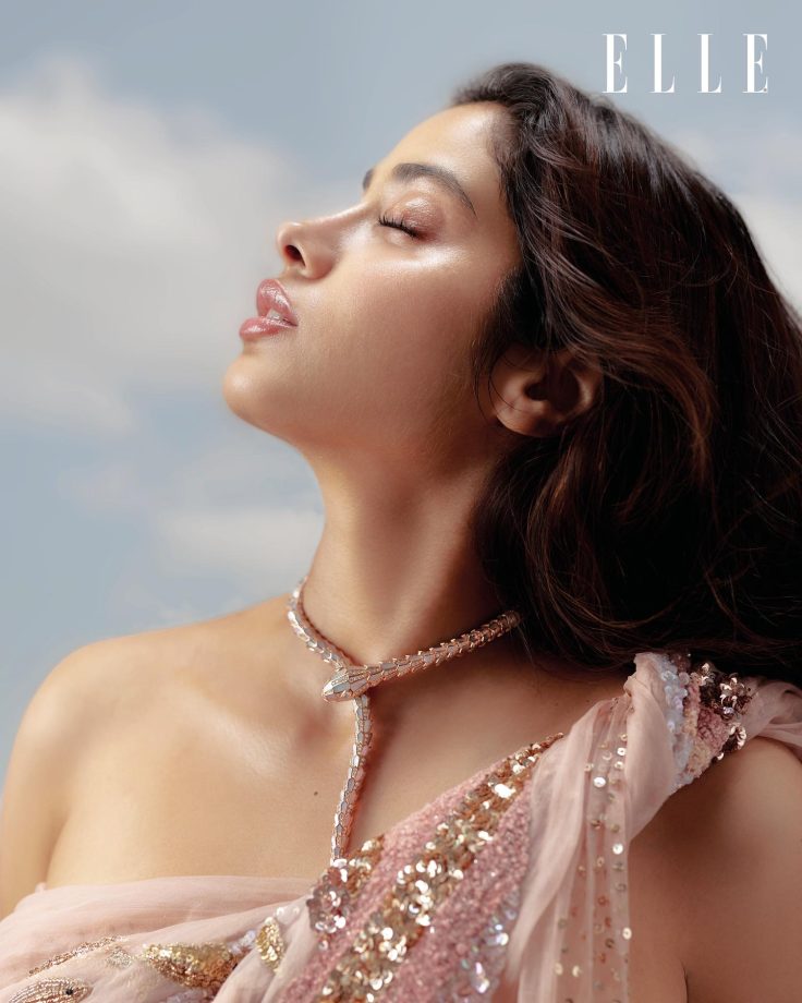Janhvi Kapoor keeps it dreamy and divine in glamourous six yards, here’s how 876978