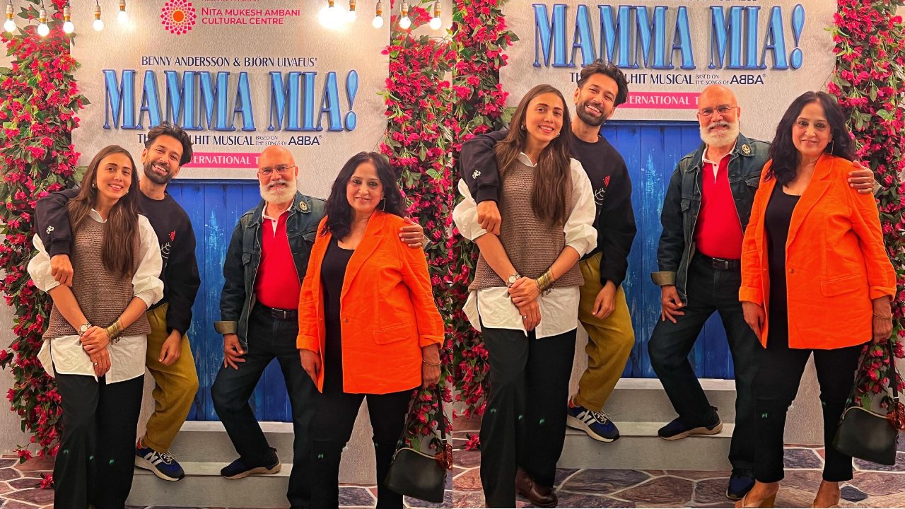 Nakul Mehta Enjoys 'Mamma Mia' Musical Event With His Parents And Wife, See Photos 874849