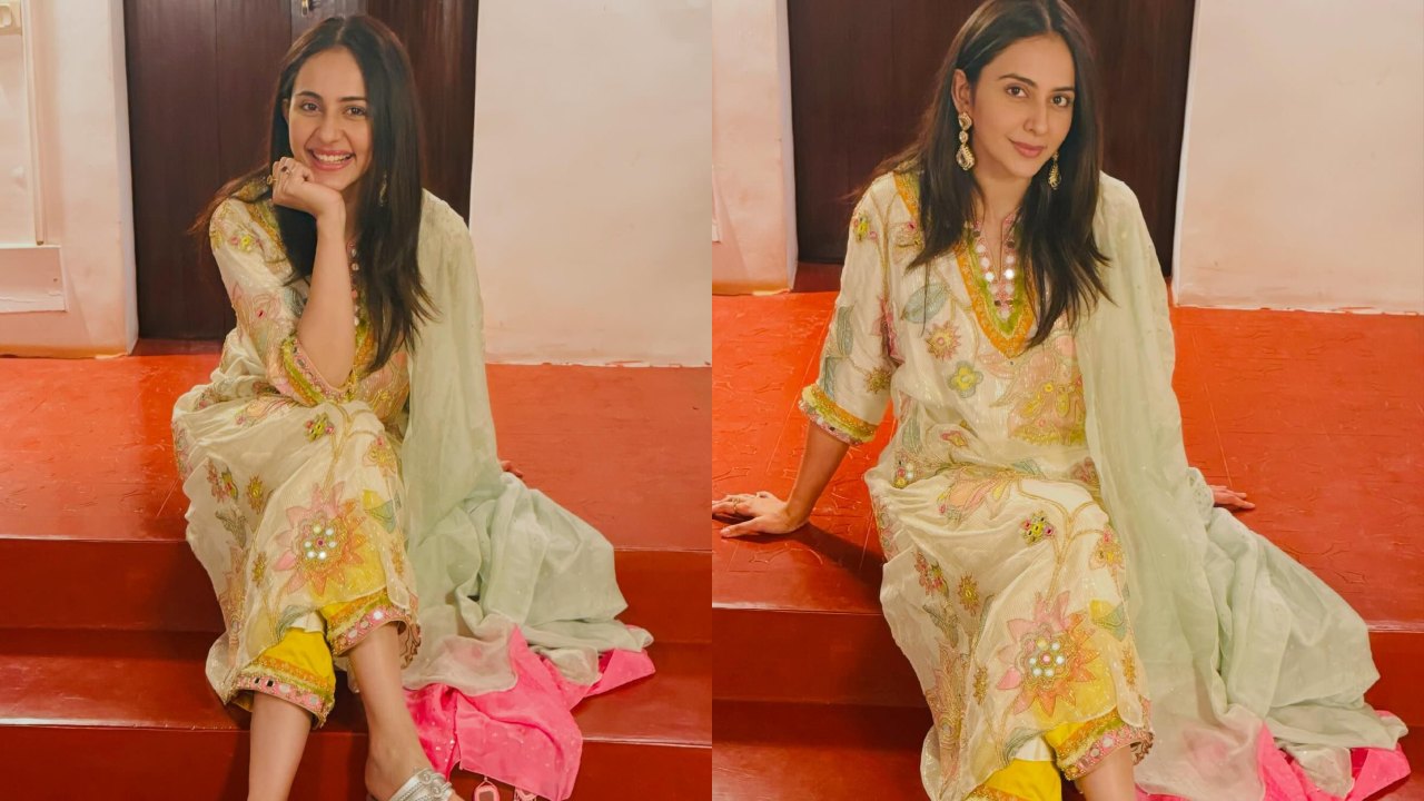 Rakul Preet Singh keeps it minimal in chiffon embroidered salwar suit [Photos]