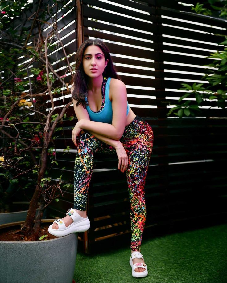 Sara Ali Khan aces quirky activewear  fashion, take goals 871909
