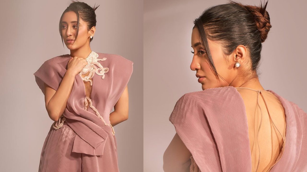 Shivangi Joshi exemplifies chic in pleated organza co ord set worth Rs 66,000 873404