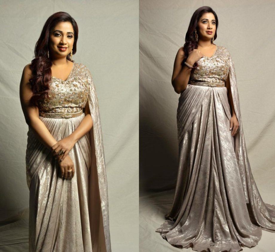 Shreya Ghoshal turns wowzie in embellished metallic grey saree gown, see photos 875600