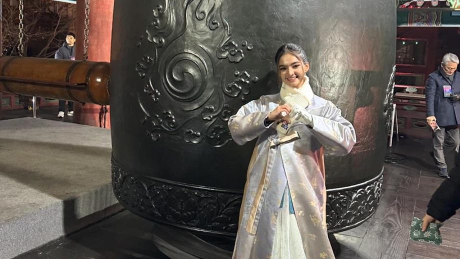 Anushka Sen gets invited by the Mayor of Seoul for the iconic Bell Ceremony in Seoul and we're proud! 876728