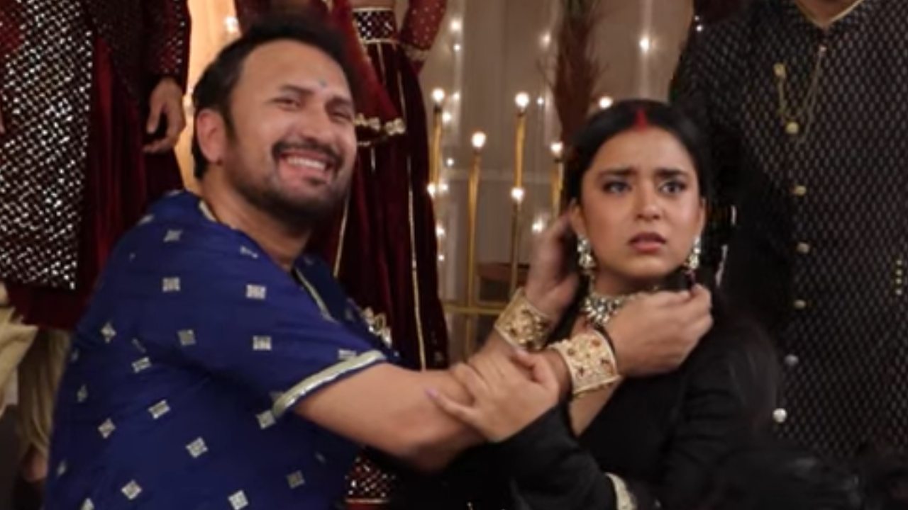 Kavya – Ek Jazbaa, Ek Junoon spoiler: Kavya slaps a guest for humiliating her father Rajeev