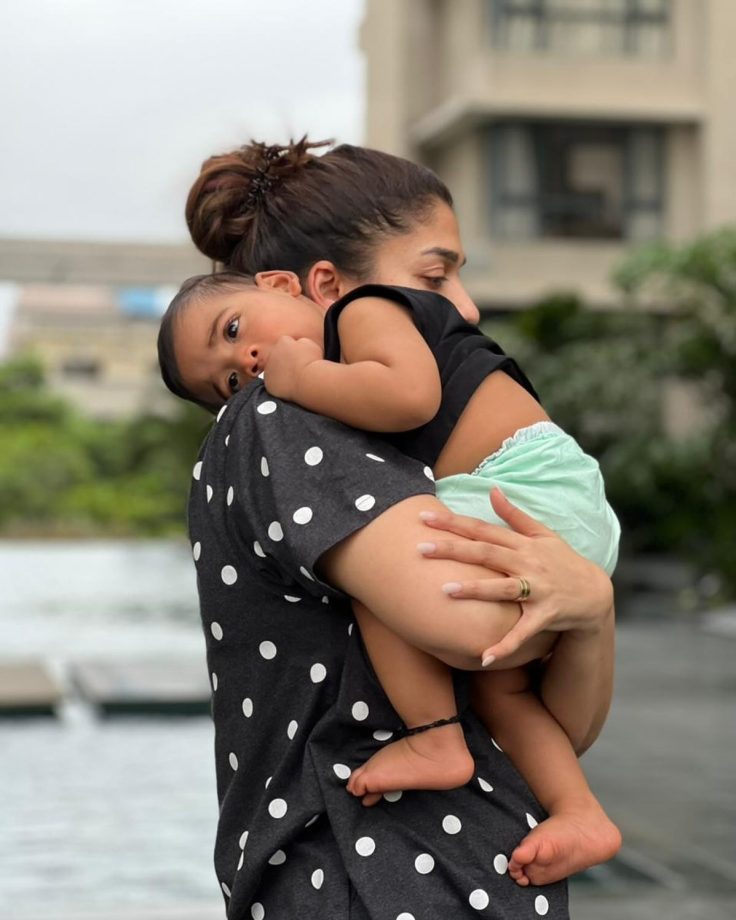 Cuteness Overloaded: Nayanthara Enjoys Weekend With Her Little Son 879437