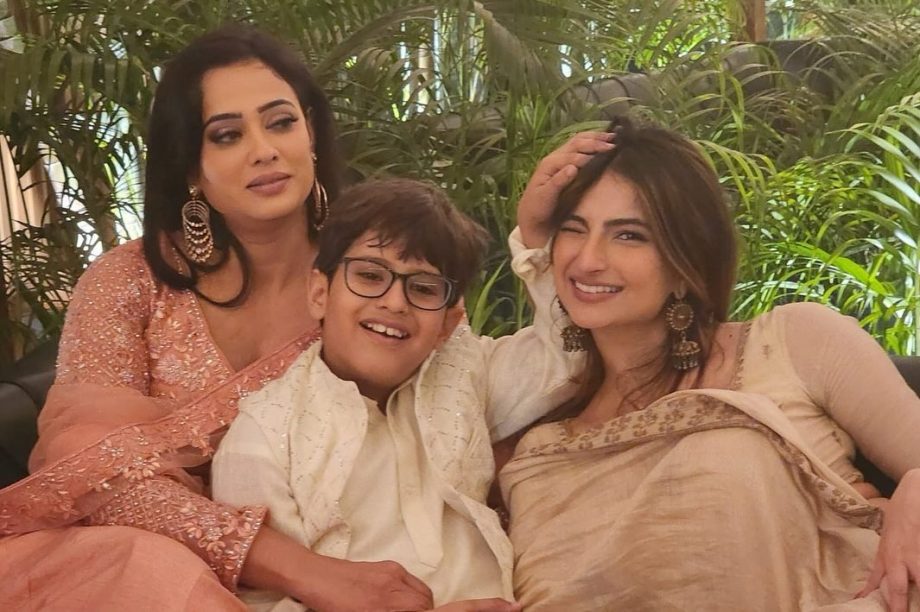 Inside Palak’s adorable fam-jam moment with Shweta Tiwari and brother Reyansh 876877