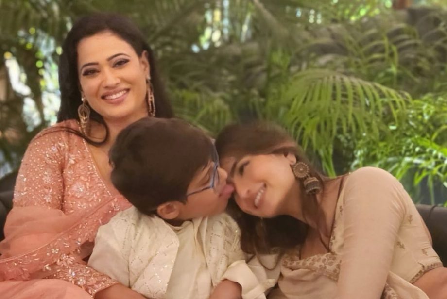 Inside Palak’s adorable fam-jam moment with Shweta Tiwari and brother Reyansh 876878