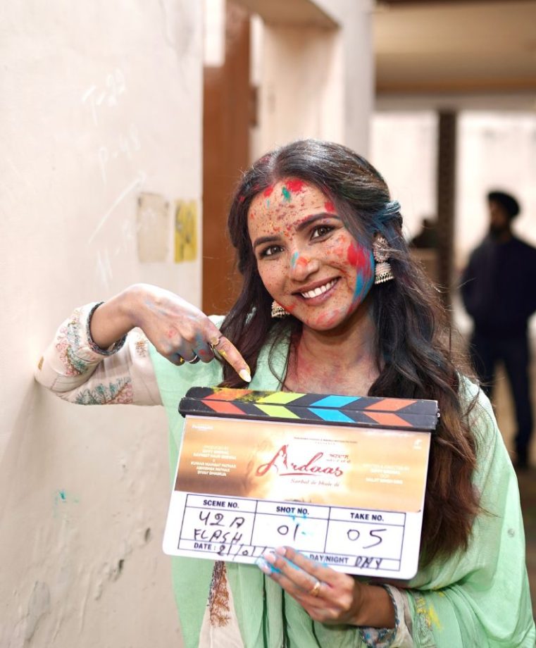 Jasmin Bhasin drops BTS moments of ‘Bani’ from ‘Ardaas Sarbat De Bhale Di’ 879507