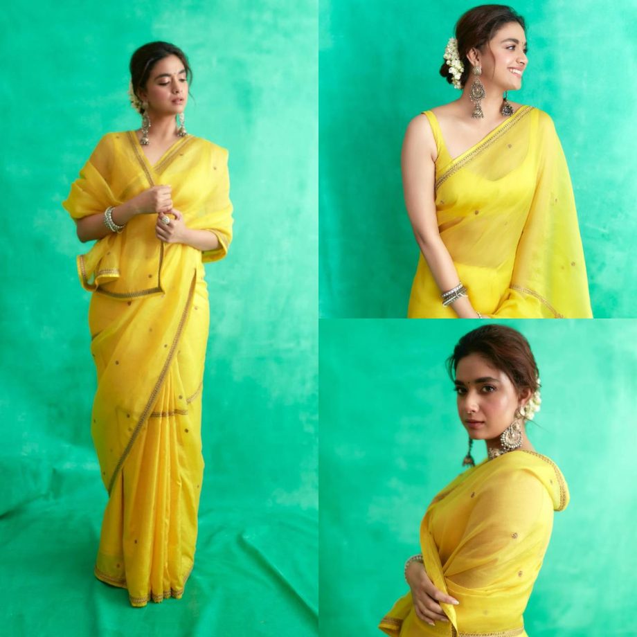 Keerthy Suresh Wows In Yellow Saree With Bindi & Gajra, Checkout Photos 880722