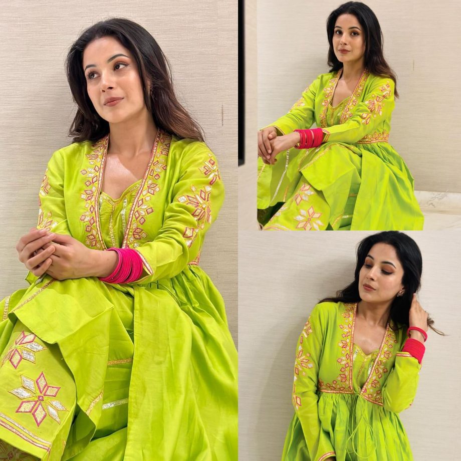 Shehnaaz Gill turns goddess in parrot green kurta set, see photos 878223