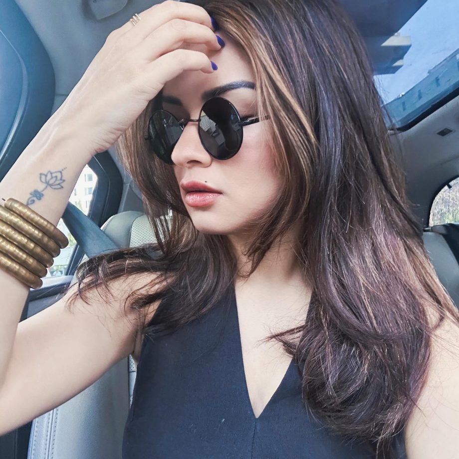 Show Your Swag Like Avneet Kaur, Ashnoor Kaur, And Anushka Sen In Sunglasses 876905