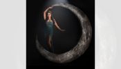Shweta Tiwari’s glam glow in emerald green shimmery bodycon gown