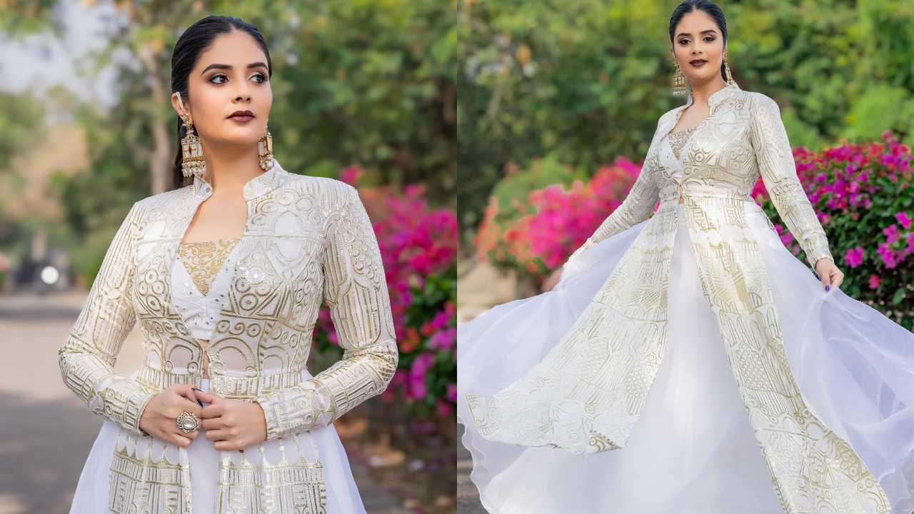 Sreemukhi channels her inner white swan in ethnic embroidered gown [Photos] 878290