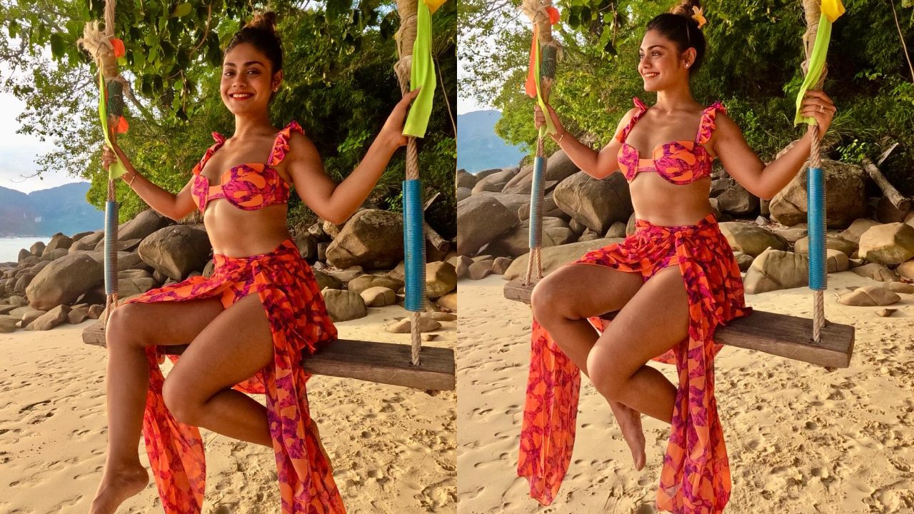 Srijeeta De swings in style in floral red bikini set 878955